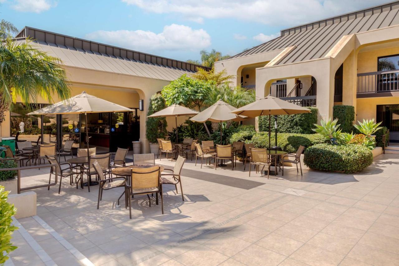 Best Western Plus South Coast Inn Santa Barbara Exteriör bild